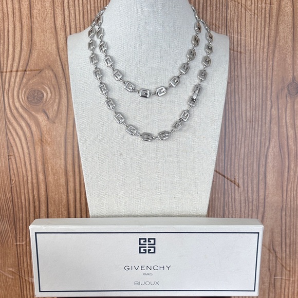 Givenchy Jewelry - Givenchy Paris Bijoux G logo chain link necklace Silver Tone 30"